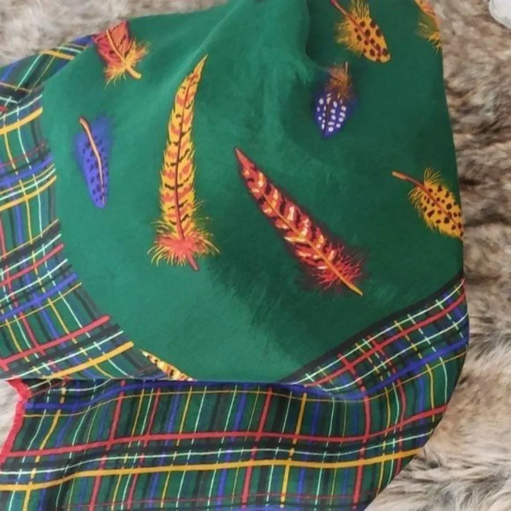 Indian Feathers Hunter Green  Plaid Scarf 31